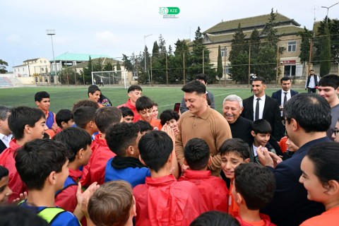 Mesut Ozil watched the open practice of Ulduz Football Academy - PHOTO