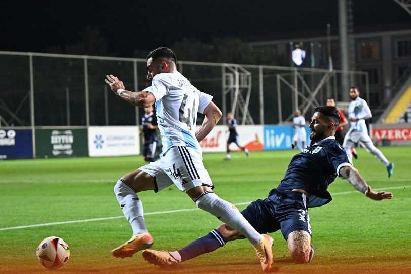 "Карабах" сохранил свою позицию, "Нефтчи" продвинулся вперед