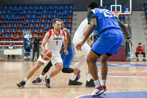 “Ordu”dan inamlı qələbə, “Sərhədçi”dən 9 xallıq fərq - FOTO