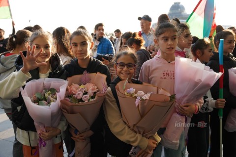 Gimnaziadada 77 medal qazanan Azərbaycan millisi Vətənə qayıdıb - FOTO