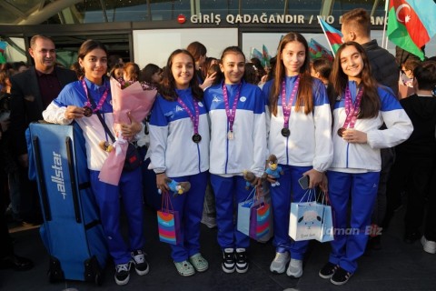 Gimnaziadada 77 medal qazanan Azərbaycan millisi Vətənə qayıdıb - FOTO
