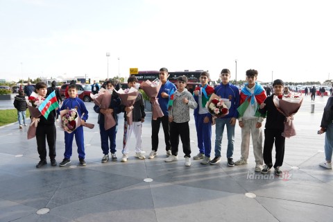 Gimnaziadada 77 medal qazanan Azərbaycan millisi Vətənə qayıdıb - FOTO