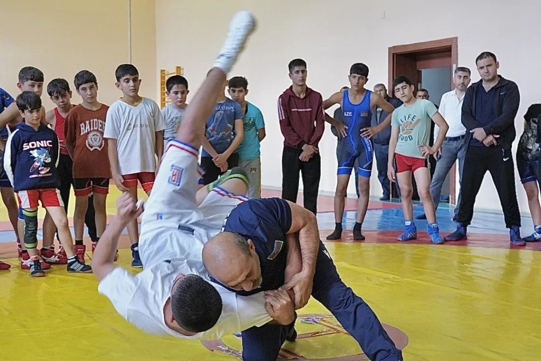 Güləş məşqçilərinin Ümumrespublika seminarına start verib - FOTO