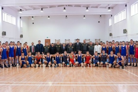Güləş Federasiyası daha bir zalı inventarla təmin edib - FOTO