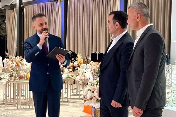 Qurban Qurbanov kimlə quda olub?