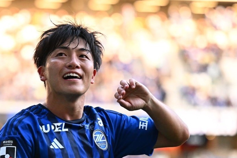 Yuki Soma scores directly off a corner kick  - VIDEO