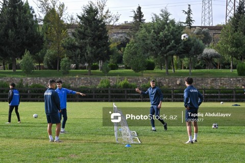 Ronaldinho met with young football players in Baku - PHOTO - VIDEO