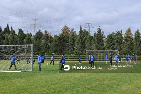 Ronaldinho met with young football players in Baku - PHOTO - VIDEO