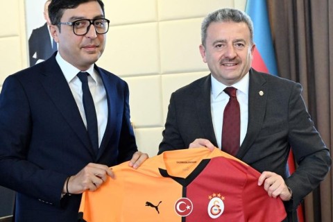 Fərid Qayıbov Fatih Terimlə Azərbaycan futbolunu müzakirə edib - FOTO