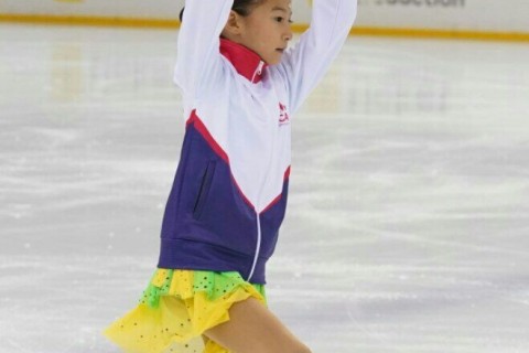 Figure skaters from Ojag Sports Club train for their first international competition – PHOTO