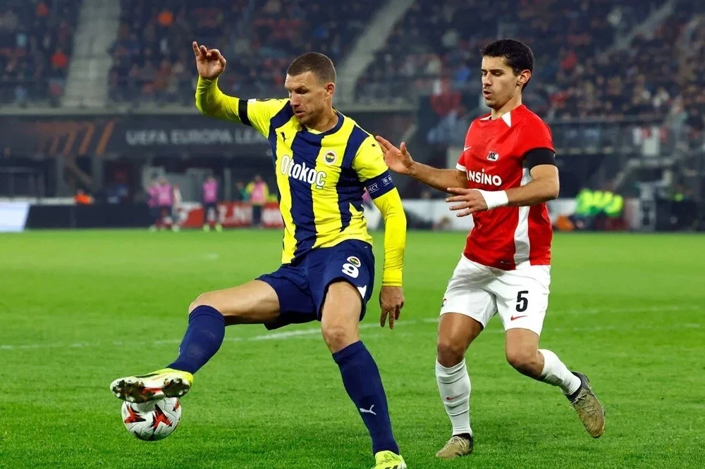 “Qalatasaray” Niderlandda xal itirib, “Fənərbaxça” Çexiyada qələbə qazanıb - VİDEO