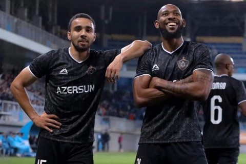 Kevin Medina and Leandro Andrade address incident during Neftchi match