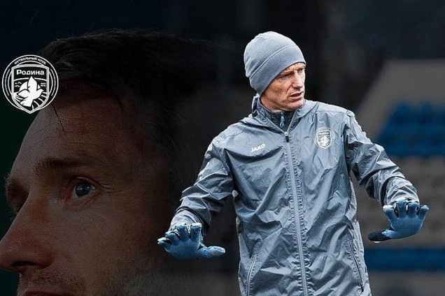 Berezutski Rusiya millisində çalışmış mütəxəssisi yanına gətirib