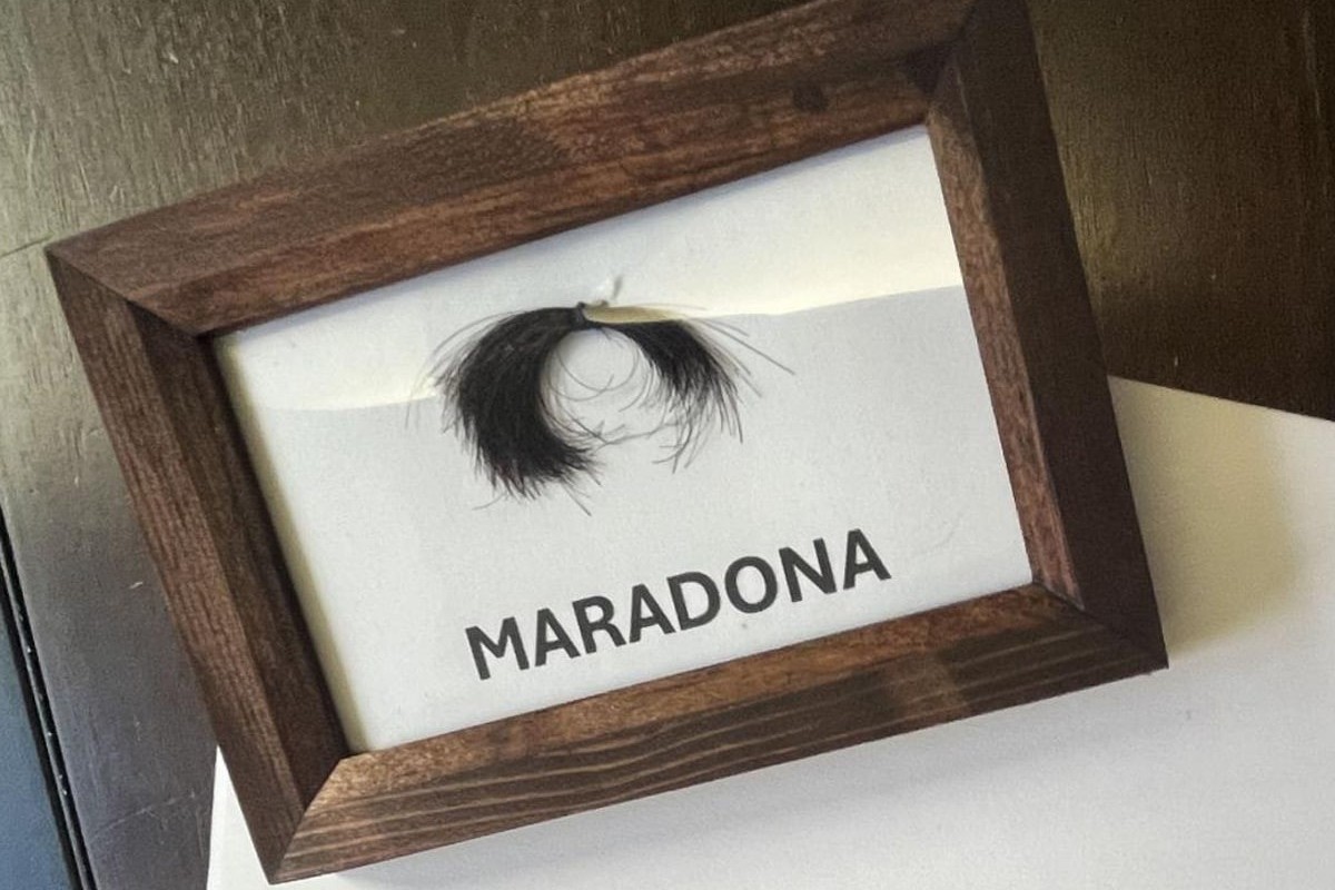 Maradonanın saçları hərraca çıxarılır - QİYMƏT