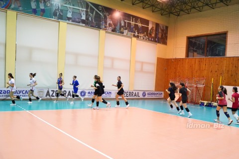 Alla Həsənova ilə voleybolun sirlərini öyrənənlər - FOTO