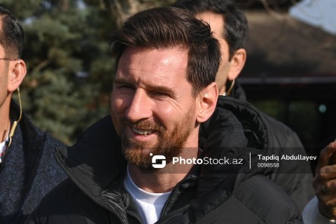 Lionel Messi and teammates enjoy Qarabag horses ahead of exclusive event - PHOTO - VIDEO