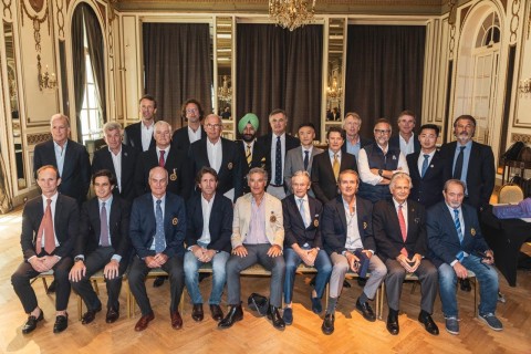 Bahruz Nabiyev proposes global collaboration at FIP Assembly - PHOTO
