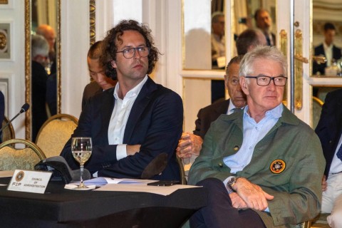 Bahruz Nabiyev proposes global collaboration at FIP Assembly - PHOTO