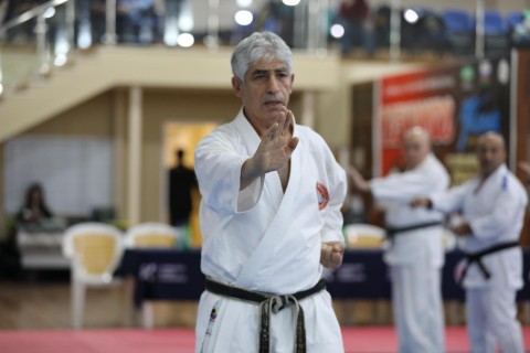 Sensei Hitoshi Kasuya leads seminar in Baku – PHOTO