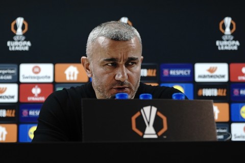 Qurban Qurbanov: “Böyümək üçün irəli baxmalıyıq”