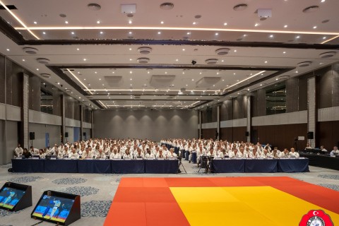 ACF officials attend seminar on new judo rules