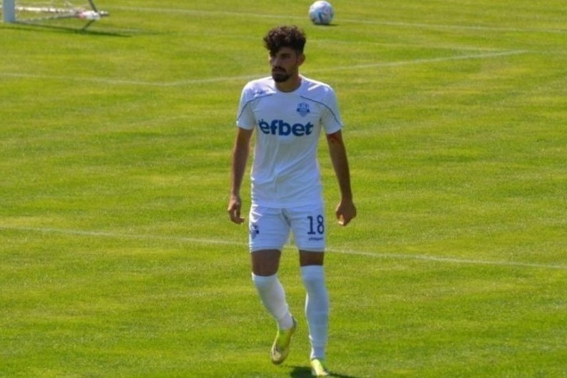Yığmamızın futbolçusu Azərbaycana qayıdıb
