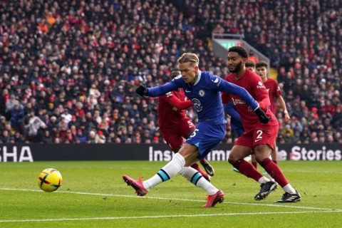 Игрок соперника нашей сборной временно отстранен от футбола - Daily Mail