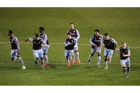Record 38 penalties in shootout as Aston Villa U21s edge Blackpool 18-17 in EFL Trophy – VIDEO
