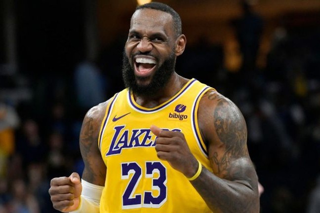 Lebron Ceyms NBA-nın tarixinə düşüb - YENİ REKORD - VİDEO