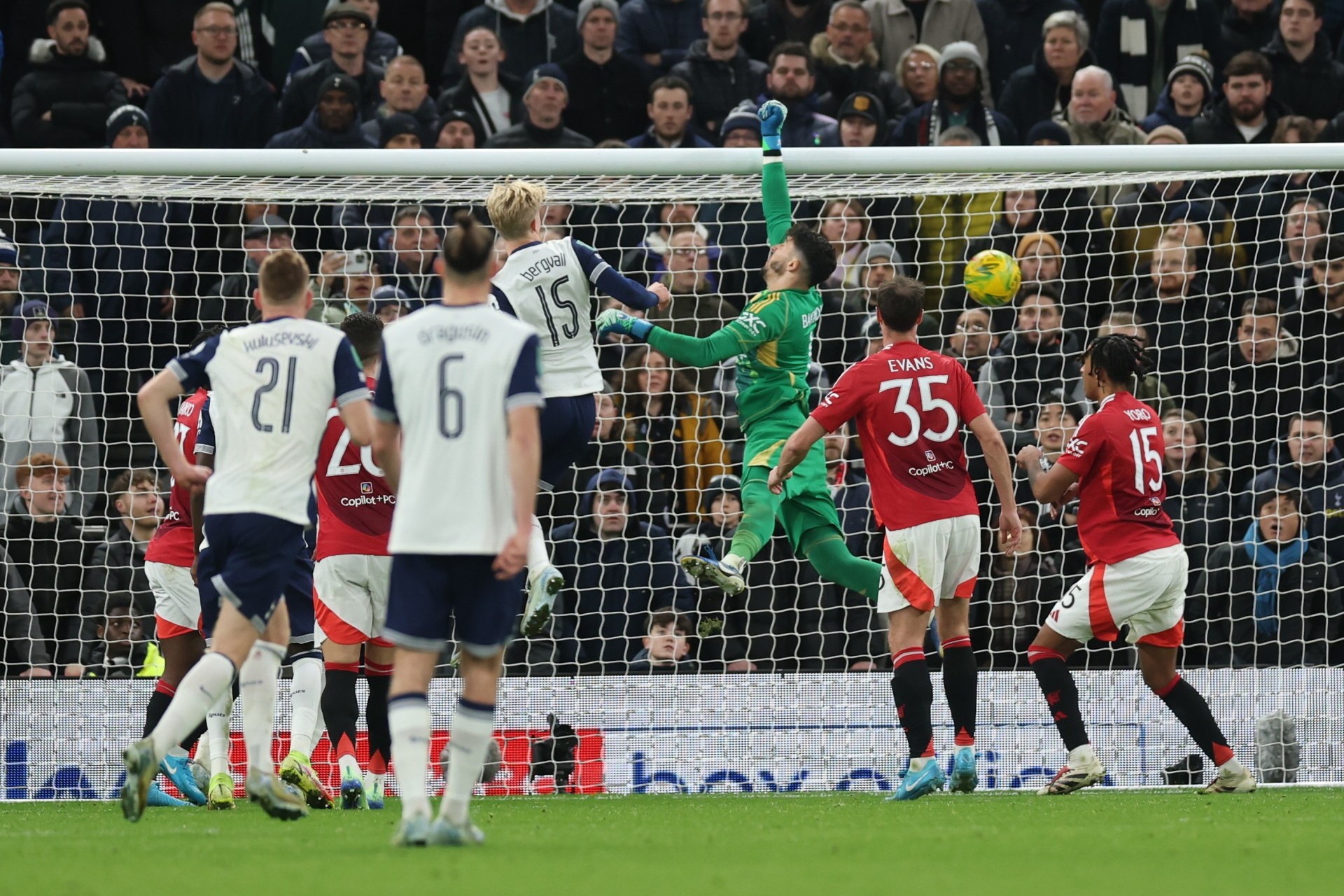 Man Utd exit Carabao Cup after thrilling 4-3 defeat to Spurs