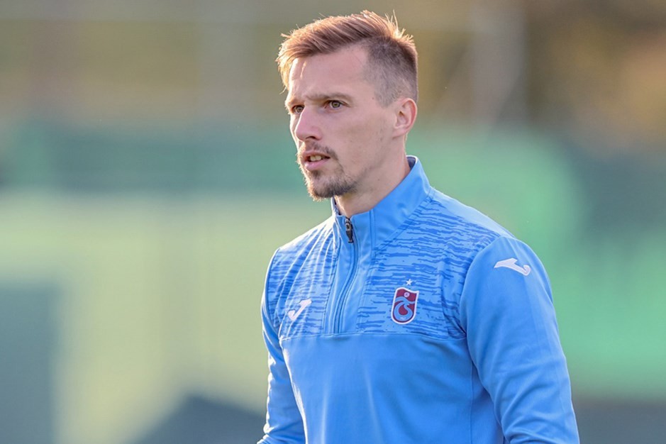 "Trabzonspor" xorvatiyalı futbolçunu göndərib