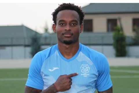 На Микельса претендуют три команды