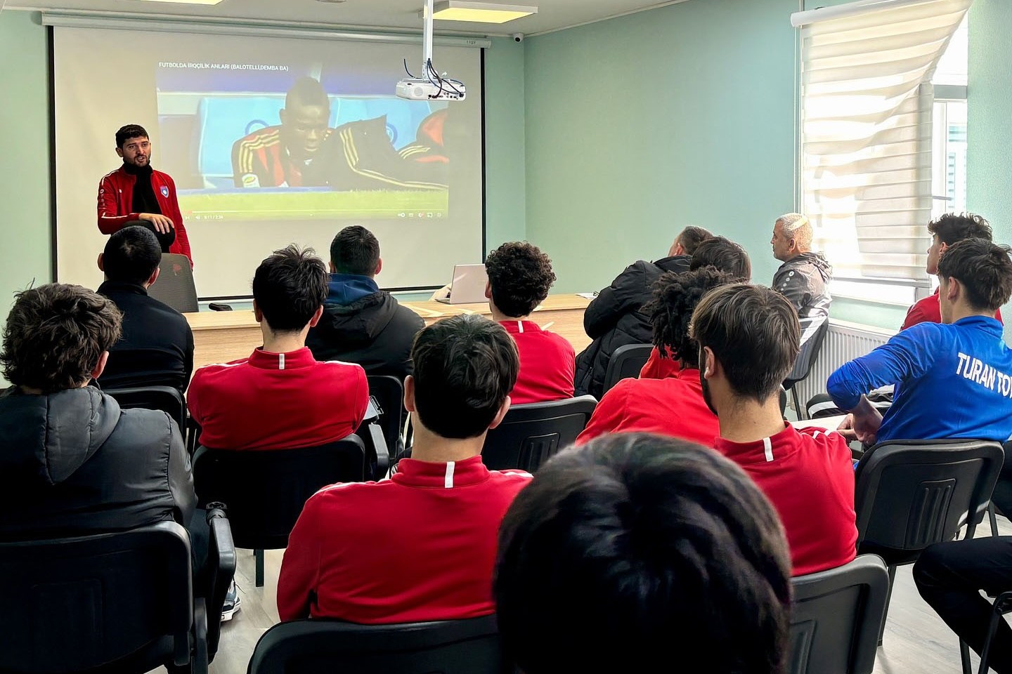 “Turan Tovuz”da irqçiliyə qarşı seminar - FOTO