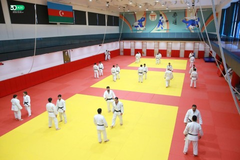 Türkiyəli qonaqlar Bakıda idman qurğularında - FOTO