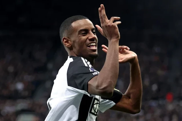 Newcastle sets sky-high price tag on Alexander Isak