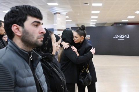 President Ilham Aliyev, First Lady Mehriban Aliyeva attend farewell ceremony for AZAL plane crash crew - PHOTO