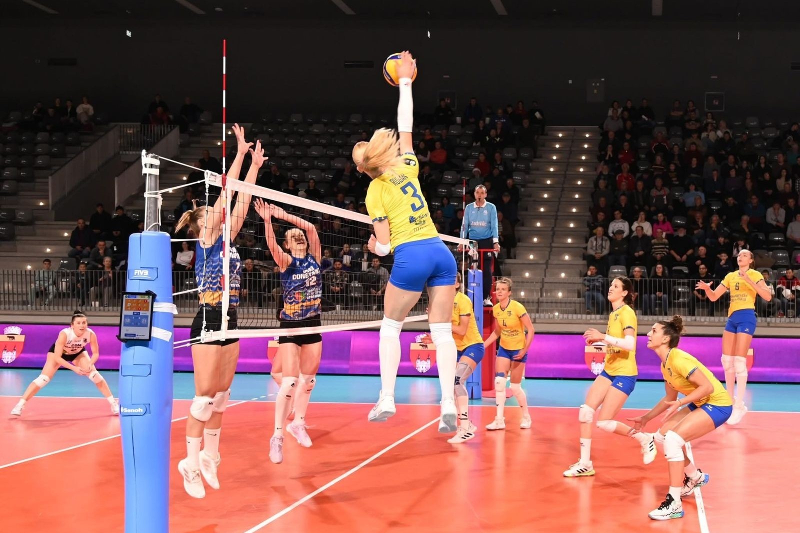 Separation of the head coach in the Azerbaijani volleyball team