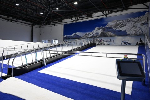President Ilham Aliyev reviews works at “Lakeside” Hotel and Ski Club construction within Shahdag Tourism Complex - PHOTO
