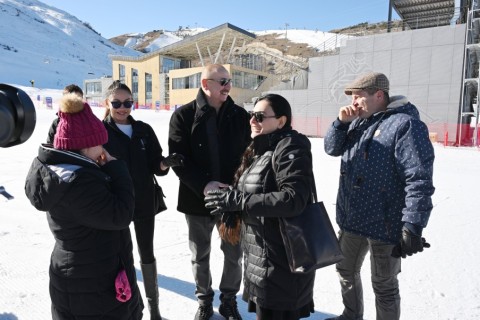 President Ilham Aliyev reviews works at “Lakeside” Hotel and Ski Club construction within Shahdag Tourism Complex - PHOTO