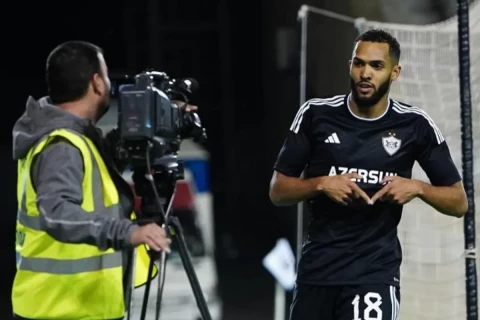 Жуниньо покинул "Карабах"