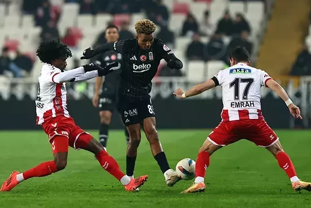 Besiktas end winless streak with narrow victory - VIDEO