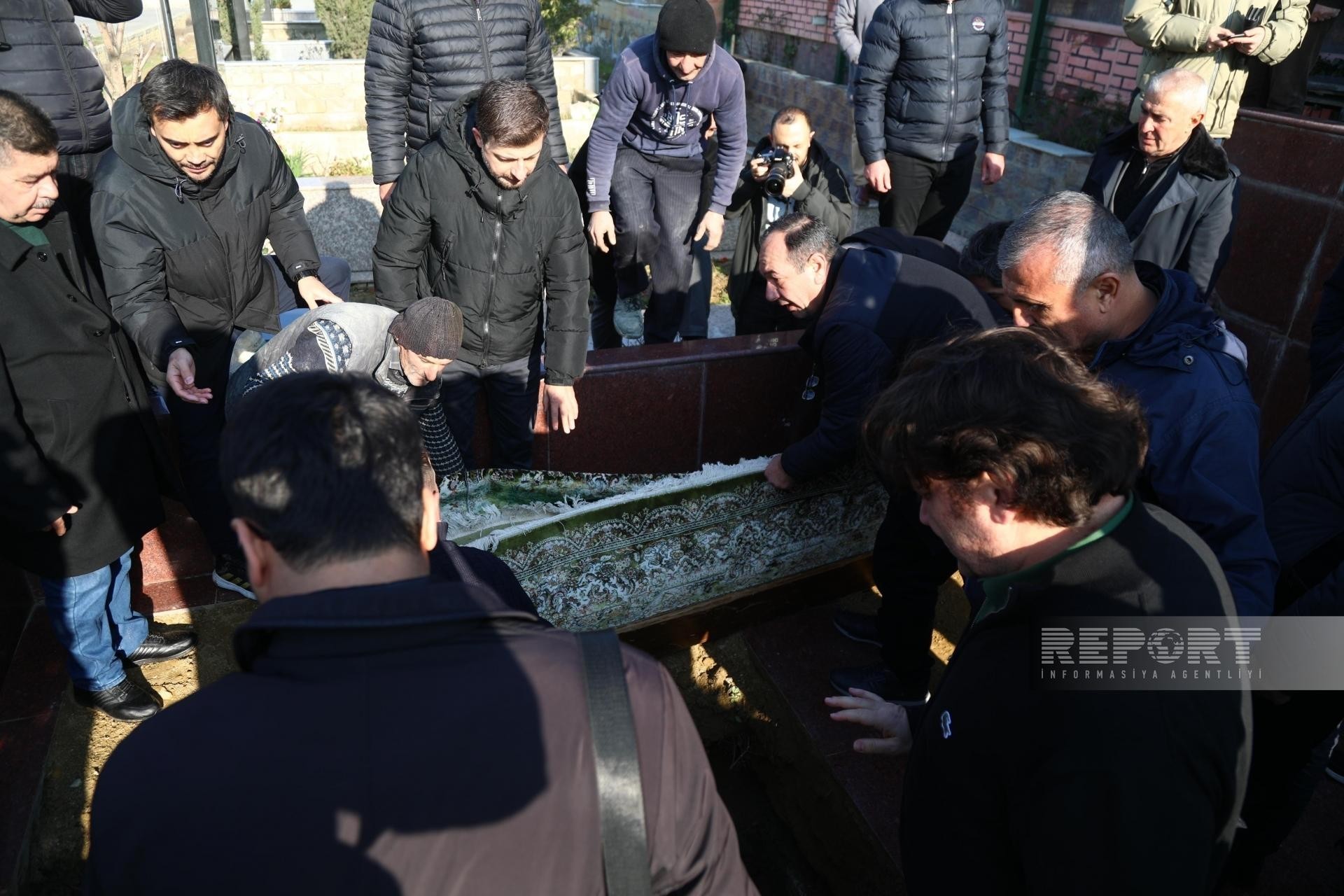 Vugar Gashimov’s father, colonel Gasim Gashimov laid to rest - UPDATED - PHOTO