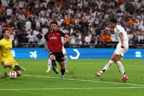 El Clásico set for Spanish Super Cup final - VIDEO