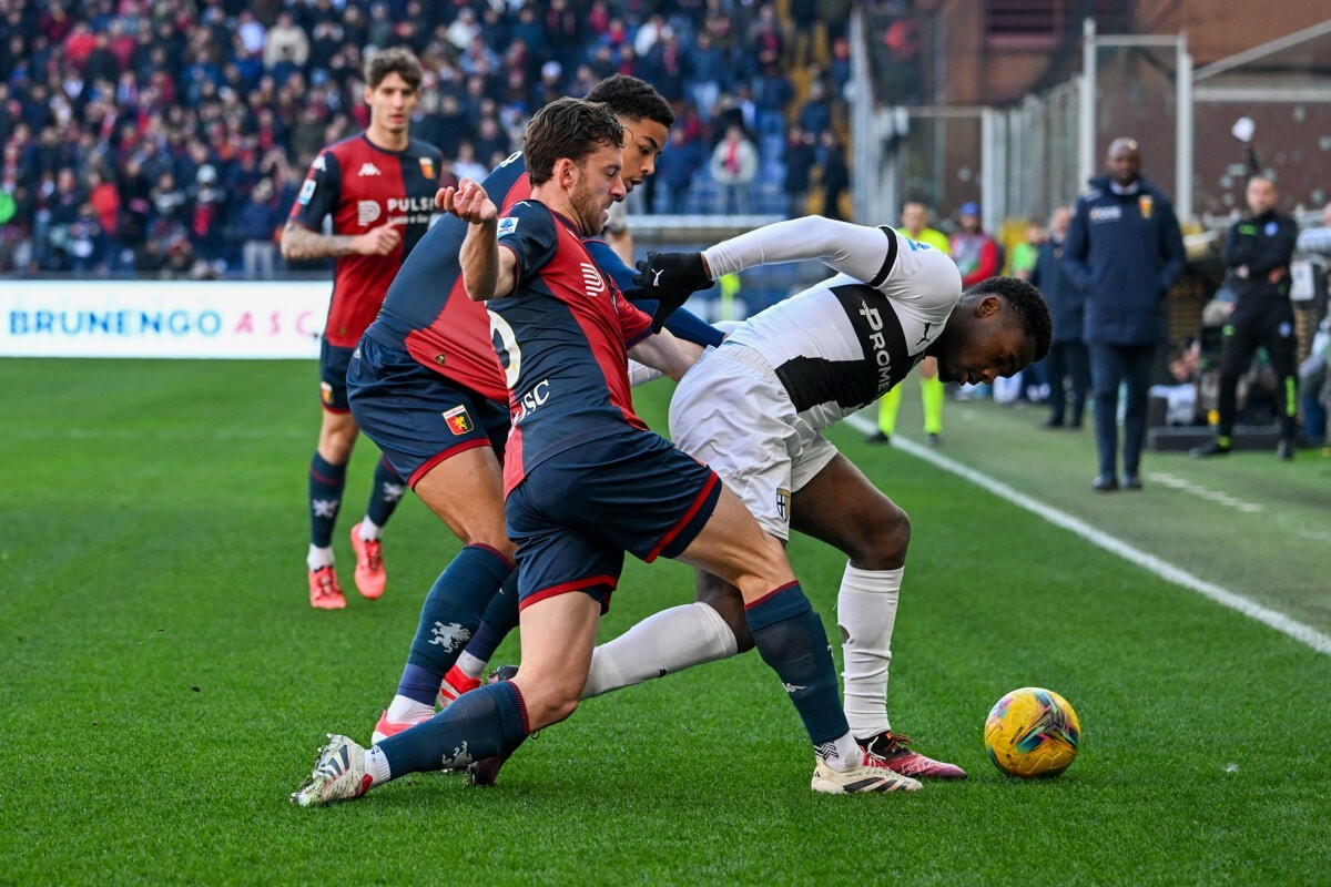 Napoli secure fifth consecutive win to maintain Serie A lead - VIDEO