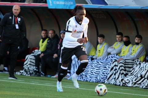 Мустафа Сек: "Они - наша сила"