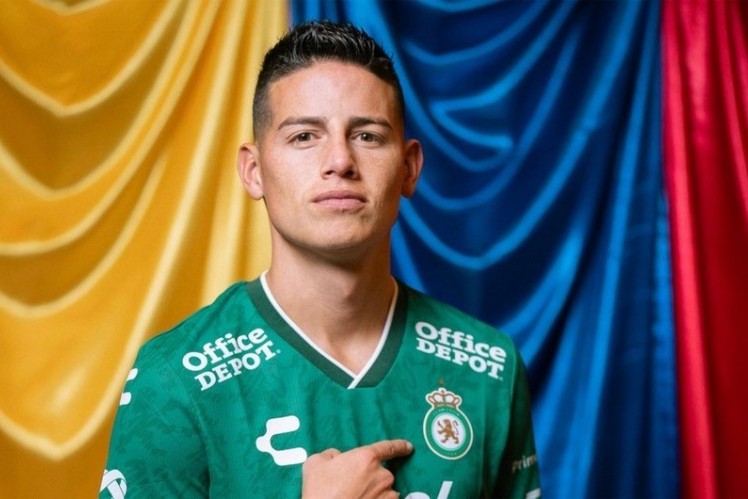 James Rodríguez joins Mexico's León