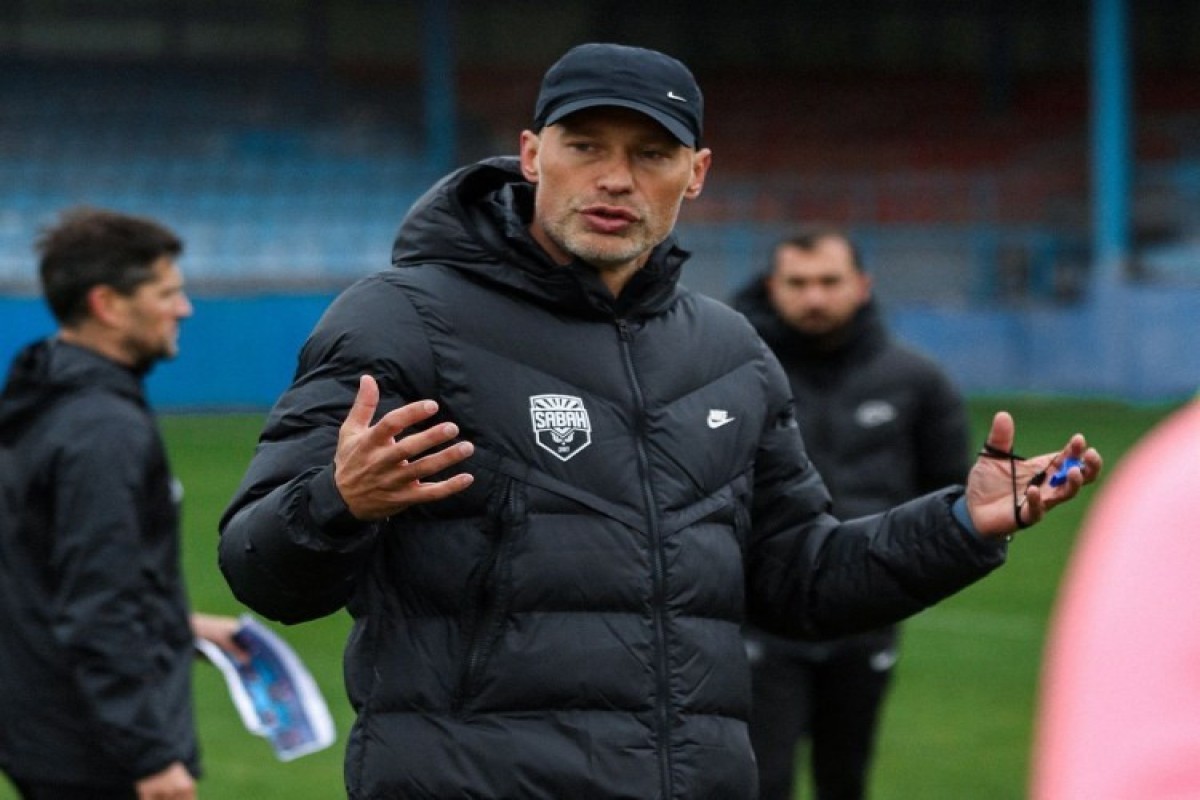 Russian media on the future of Azerbaijani football coaches: Berezutskiy has time to improve his situation