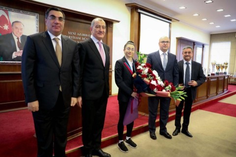 Спортивный клуб "Нефтчи" завершил год с 1001 медалью - ФОТО