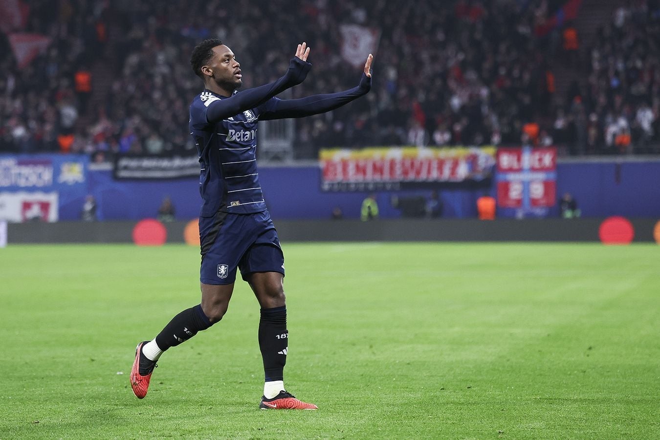 PSG eyeing Aston Villa's striker with €70 million price tag