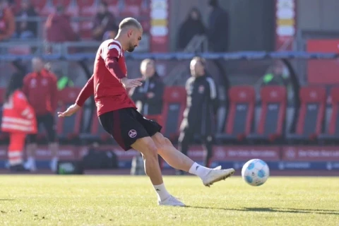 Mahir Emreli debuts bold new look - PHOTO